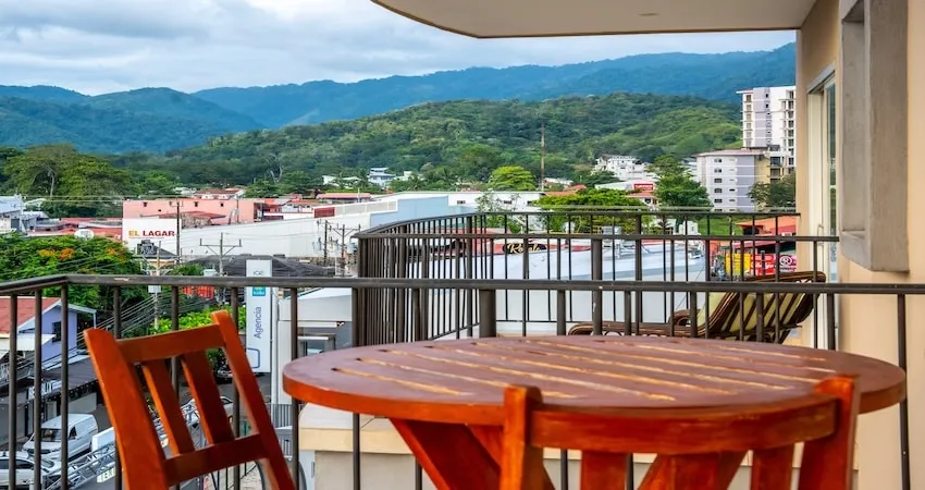 Vista Mar 4D ocean-view condo in Jaco — photo 6