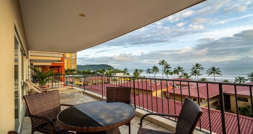 Vista Mar 4D ocean-view condo in Jaco — photo 3